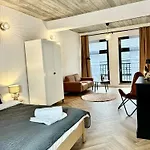 Staszica Apartment *